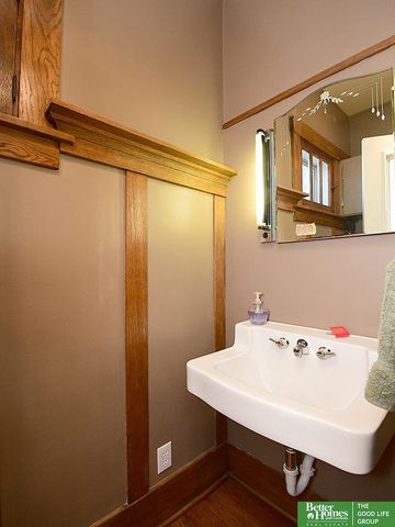 506 S 57 Street, Omaha, NE 68106