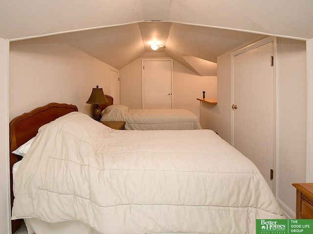 506 S 57 Street, Omaha, NE 68106