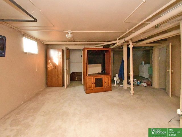 506 S 57 Street, Omaha, NE 68106