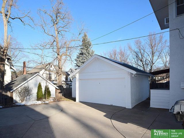 506 S 57 Street, Omaha, NE 68106