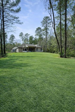 236 Dipping Vat Road, Huntsville, TX 77358