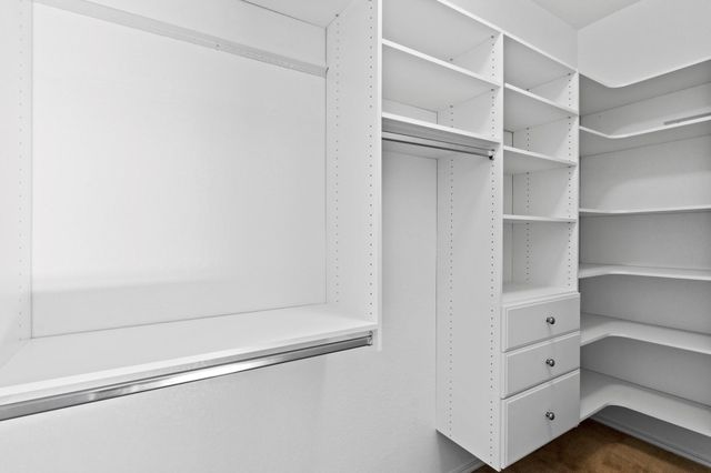 329 La Dera DR, Liberty Hill, TX 78642