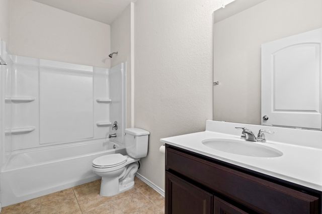 329 La Dera DR, Liberty Hill, TX 78642