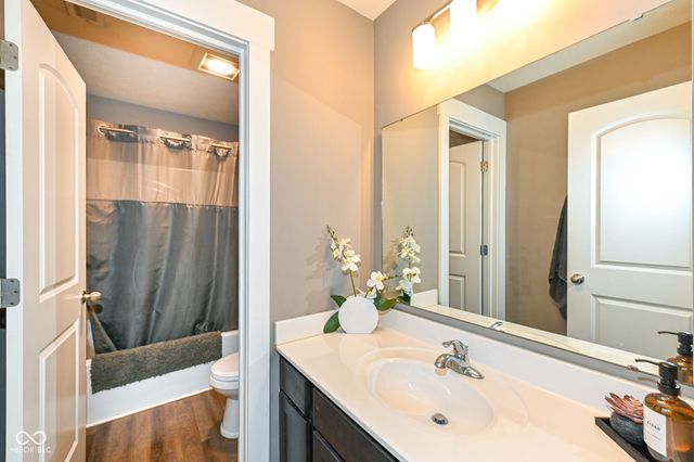 1664 Devonshire Avenue, Avon, IN 46123