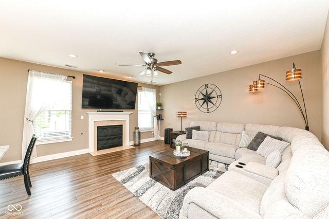 1664 Devonshire Avenue, Avon, IN 46123