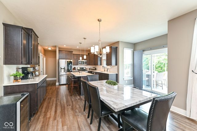 1664 Devonshire Avenue, Avon, IN 46123