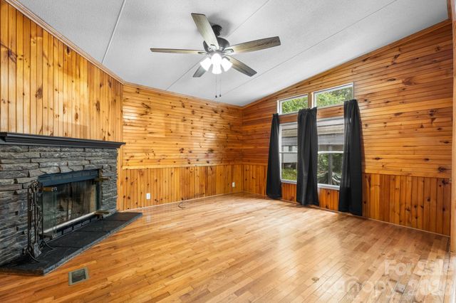 4901 Uncle Freds Place, Morganton, NC 28655