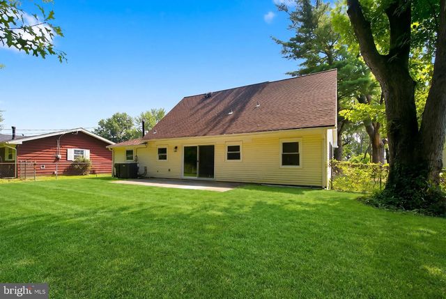 21 GLENVIEW LN, Willingboro, NJ 08046