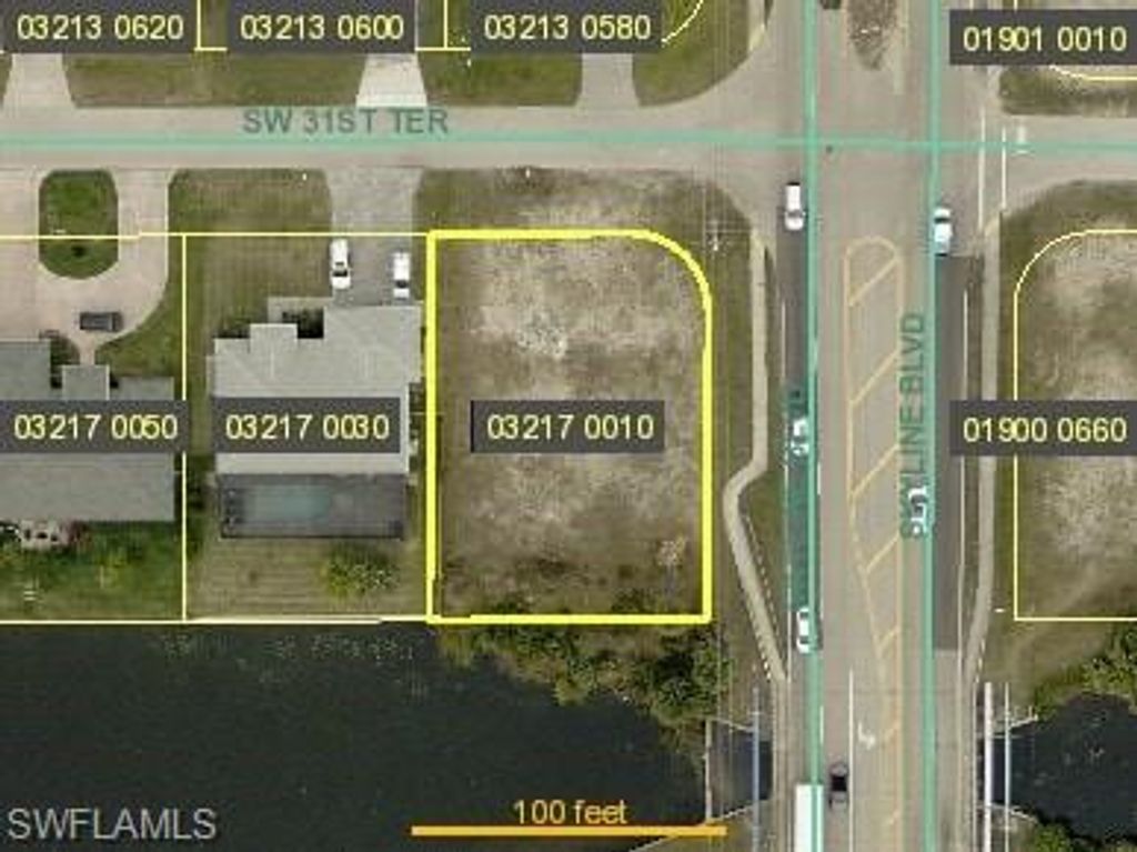 802 SW 31st TER, Cape Coral, FL 33914