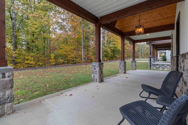 368 Peach Tree Lane, Russell Springs, KY 42642