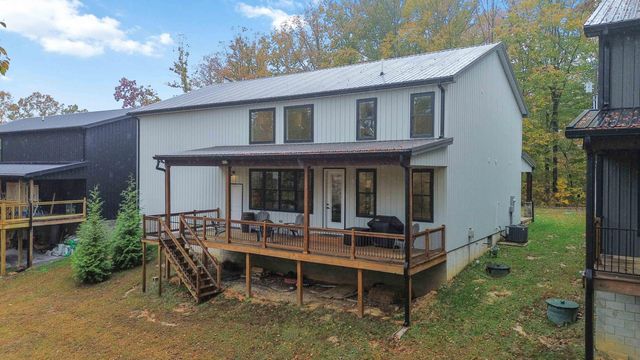 368 Peach Tree Lane, Russell Springs, KY 42642