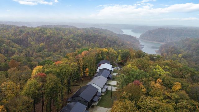 368 Peach Tree Lane, Russell Springs, KY 42642