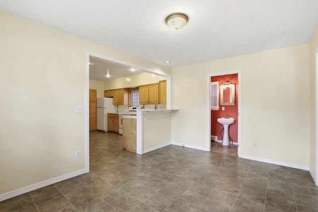 1401 S Monroe St, Spokane, WA 99204