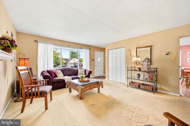 243 BUCKBOARD RD, Willow Grove, PA 19090