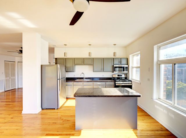 757 S Independence Boulevard 3S, Chicago, IL 60624