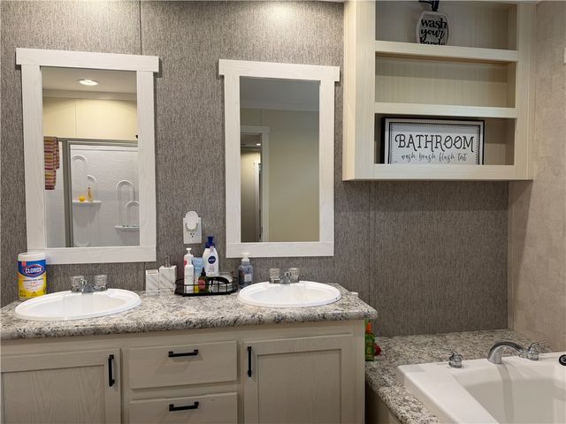 304 East 1st Street, Hearne, TX 77859