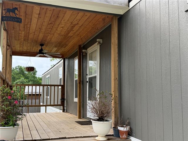 304 East 1st Street, Hearne, TX 77859