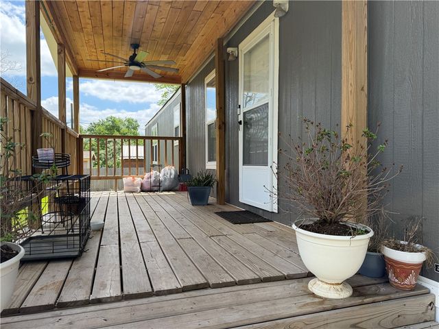 304 East 1st Street, Hearne, TX 77859