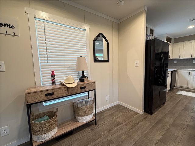 304 East 1st Street, Hearne, TX 77859