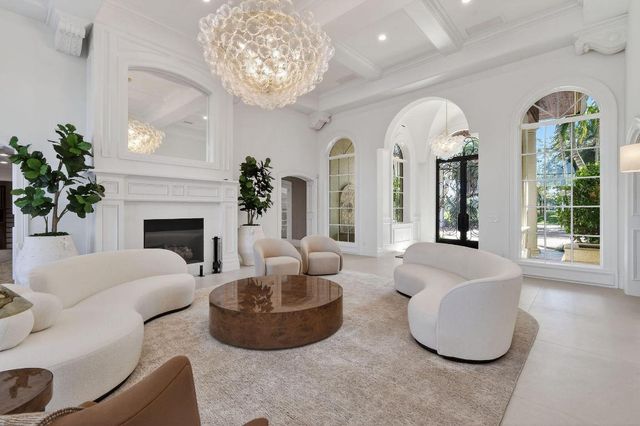 107 Schooner Lane, Jupiter, FL 33477