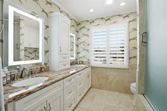 12515 Queensbury Lane, Houston, TX 77024