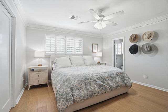 12515 Queensbury Lane, Houston, TX 77024