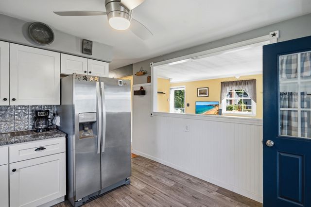 220 Williams St, Cumberland, RI 02864