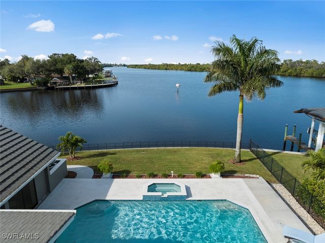 13896 River Forest DR, Fort Myers, FL 33905