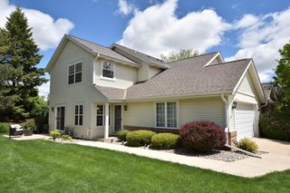 14110 W Lenox DRIVE, New Berlin, WI 53151