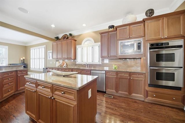 3966 Basque SE Circle, Smyrna, GA 30080