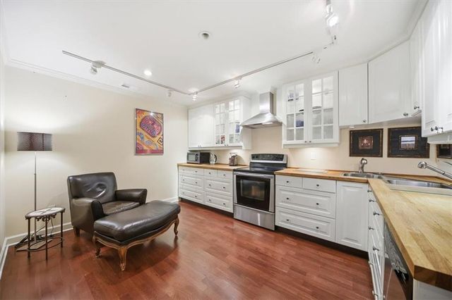 3966 Basque SE Circle, Smyrna, GA 30080