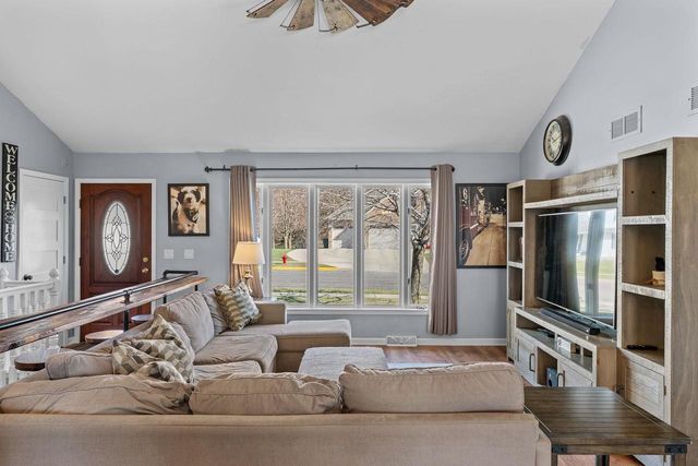 35 Harrison Lane, Reedsburg, WI 53959