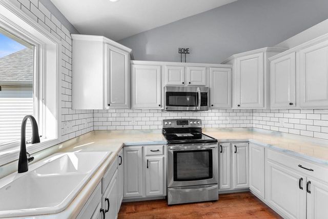 35 Harrison Lane, Reedsburg, WI 53959