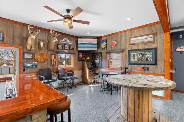 35 Harrison Lane, Reedsburg, WI 53959