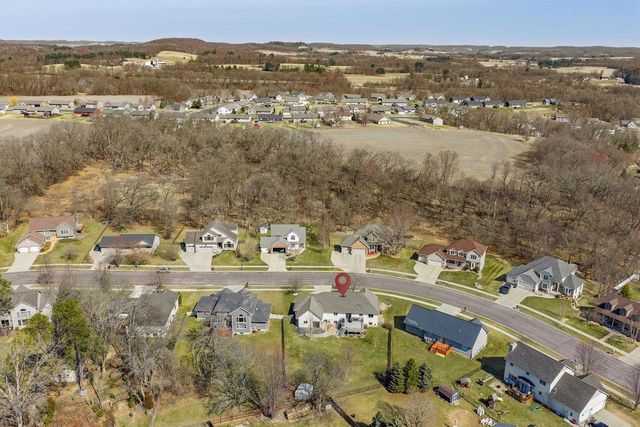 35 Harrison Lane, Reedsburg, WI 53959