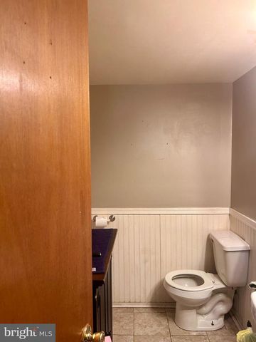 307 E VILLAGE RD, Elkton, MD 21921