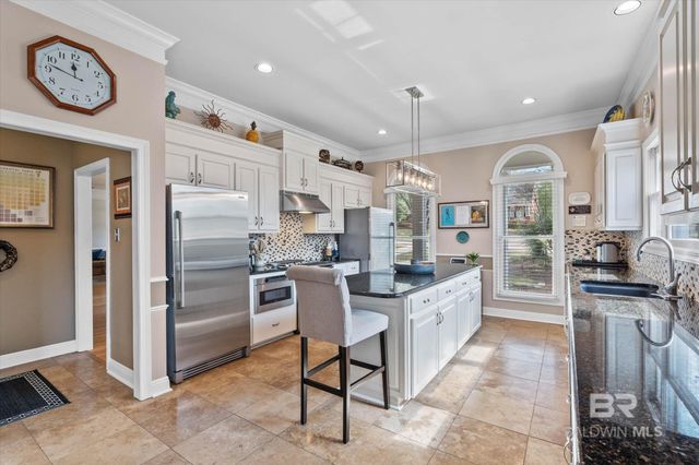 2612 Charleston Oaks Drive, Mobile, AL 36695