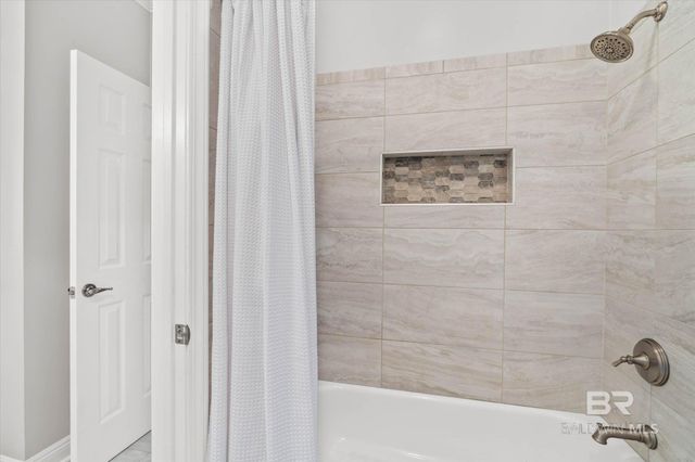 2612 Charleston Oaks Drive, Mobile, AL 36695