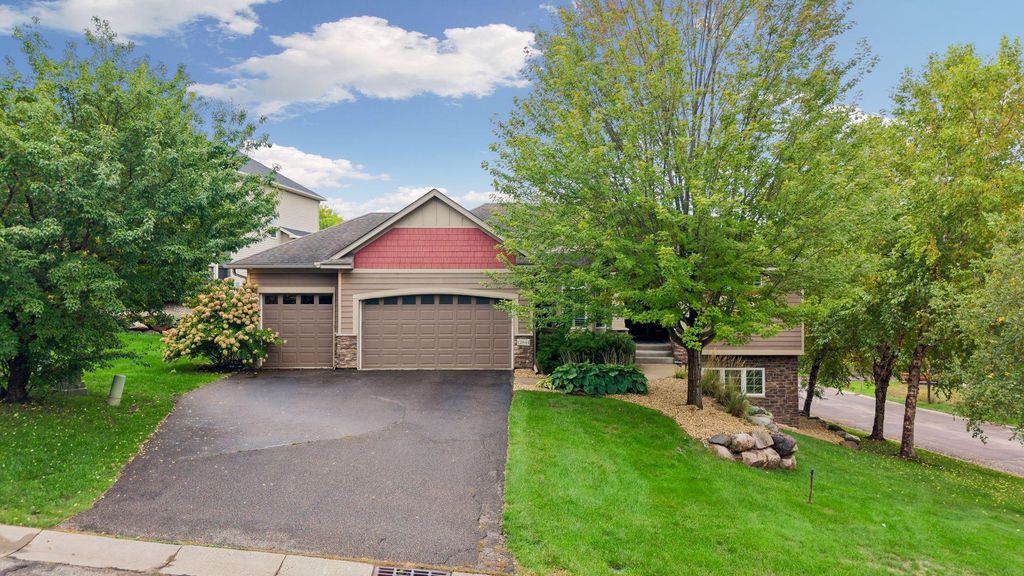 12844 Garrett Court, Apple Valley, MN 55124 — exterior