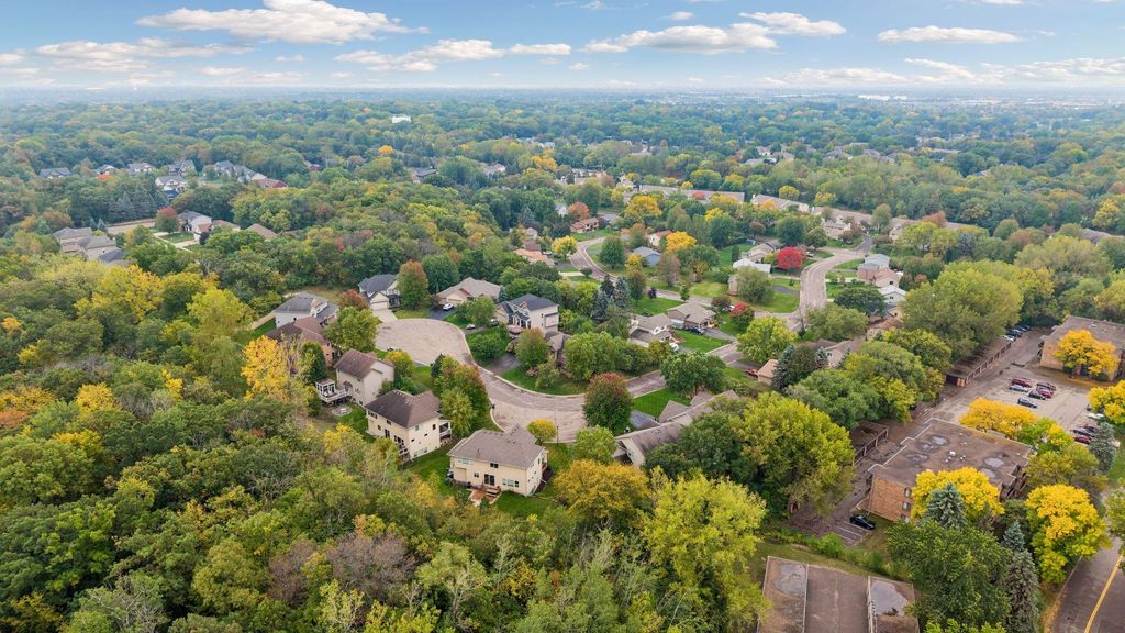 12844 Garrett Court, Apple Valley, MN 55124 — photo 4
