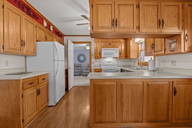 659 Davis Dr, Gallatin, TN 37066