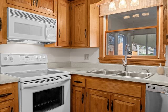 659 Davis Dr, Gallatin, TN 37066