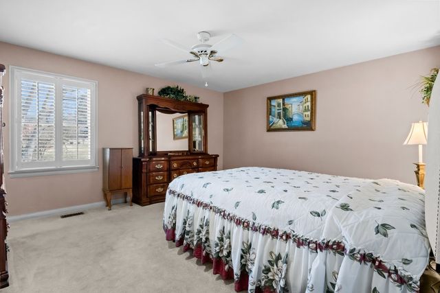 659 Davis Dr, Gallatin, TN 37066