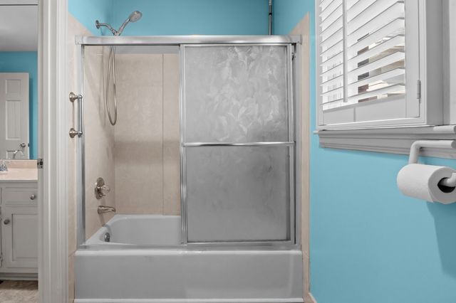 659 Davis Dr, Gallatin, TN 37066