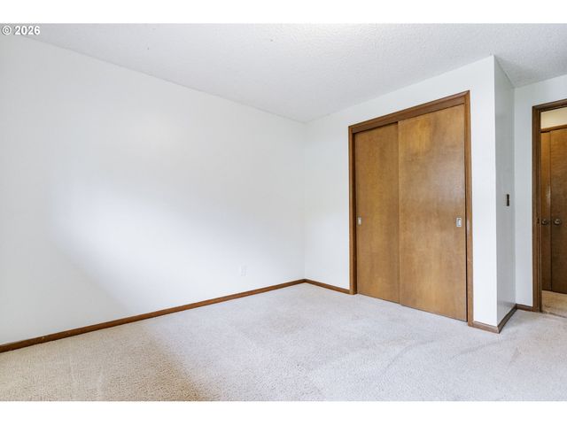 5875 Sw 203RD Ave, Beaverton, OR 97078