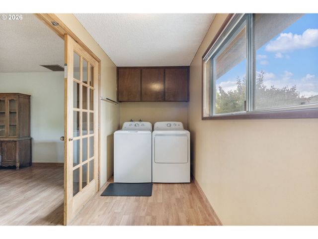 5875 Sw 203RD Ave, Beaverton, OR 97078