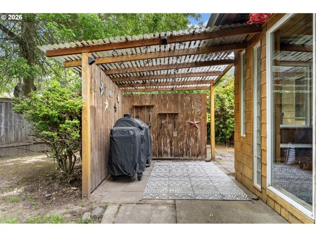 5875 Sw 203RD Ave, Beaverton, OR 97078