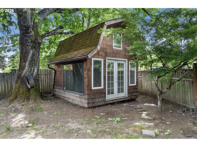 5875 Sw 203RD Ave, Beaverton, OR 97078