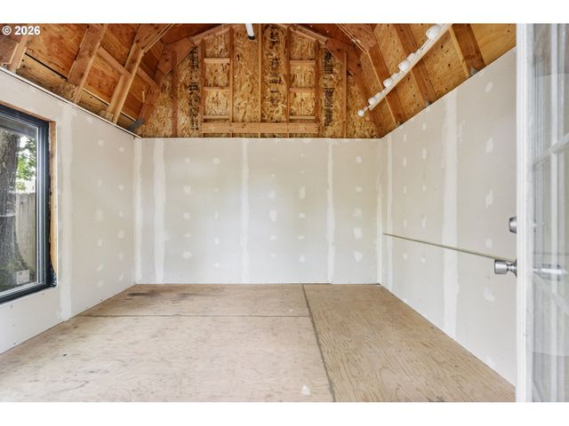 5875 Sw 203RD Ave, Beaverton, OR 97078
