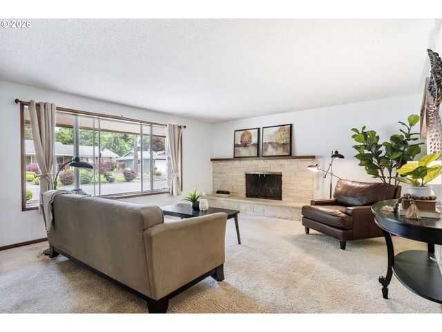 5875 Sw 203RD Ave, Beaverton, OR 97078